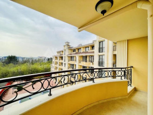 Луксозен  2-стаен с гедка МОРЕ гр. Поморие -  77m²