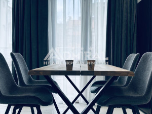 Луксозен тристаен апартамент с ново обзавеждане и отлична локация в Несебър – на минути от плажа