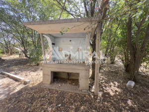 Възможност за инвестиция и нов дом сред природа и спокойствие