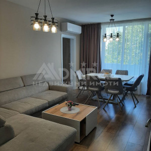 #Луксозен #Многостаен апартамент #След основен ремонт #к-с Възраждане