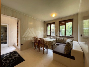 Еднофамилна двуетажна къща в с. Атия 130 m²
