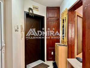 Продава се двустаен апартамент с гараж в кв. Възраждане, Бургас – 125 000 €