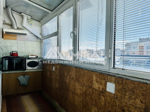 Продава двустаен апартамент в ж.к.Възраждане