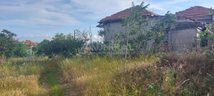 Едноетажна къща с панорамна гледка към гр.Бургас