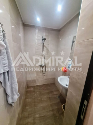 Продава тристаен апартамент в ж.к. 