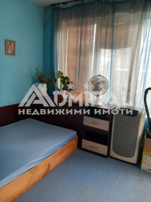 ТРИстаен апартамент в ж.к 