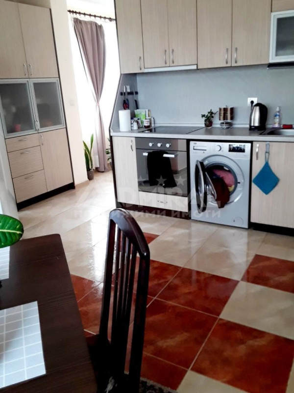 Продажба 4-стаен гр. Бургас - Славейков 95m²