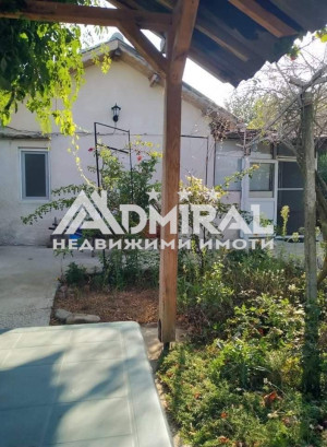 ADMIRAL продава еднофамилна къща в общ.Стралджа