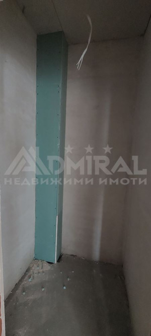 ADMIRAL продава  3-стаен апартамент в к-с 