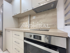 Тристаен  апартамент под наем с гараж и паркомясто на ул. 