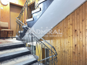 Къща 210 кв.м, 2 етажа + обитаем сутерен, 571 кв.м - УПИ Ахелой