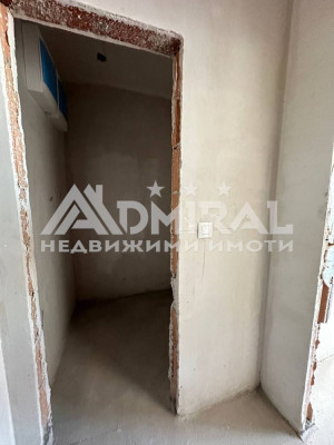 Продава двустаен в ж.к. Славейков