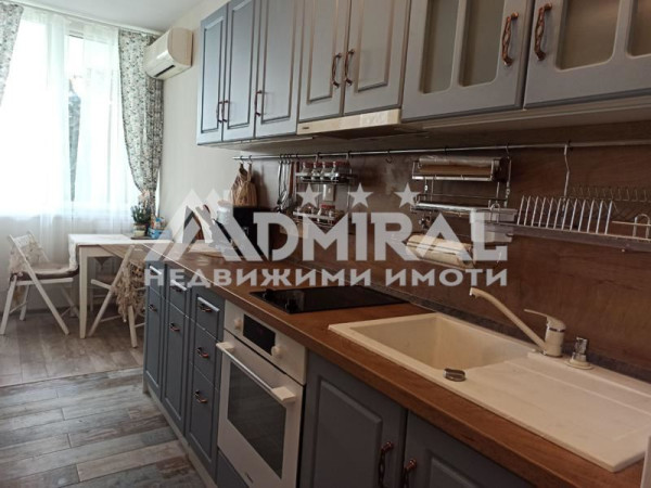 Продава едностаен апартамент в с.Равда