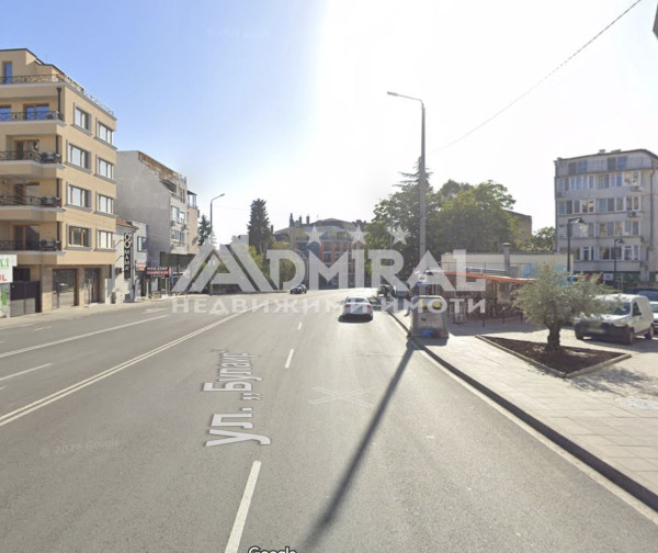 Продава се жилище с отлична локация в ТОП центъра на гр. Бургас