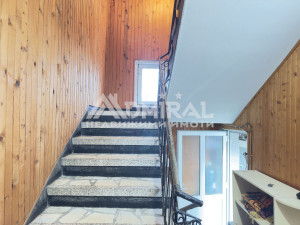 Къща 210 кв.м, 2 етажа + обитаем сутерен, 571 кв.м - УПИ Ахелой