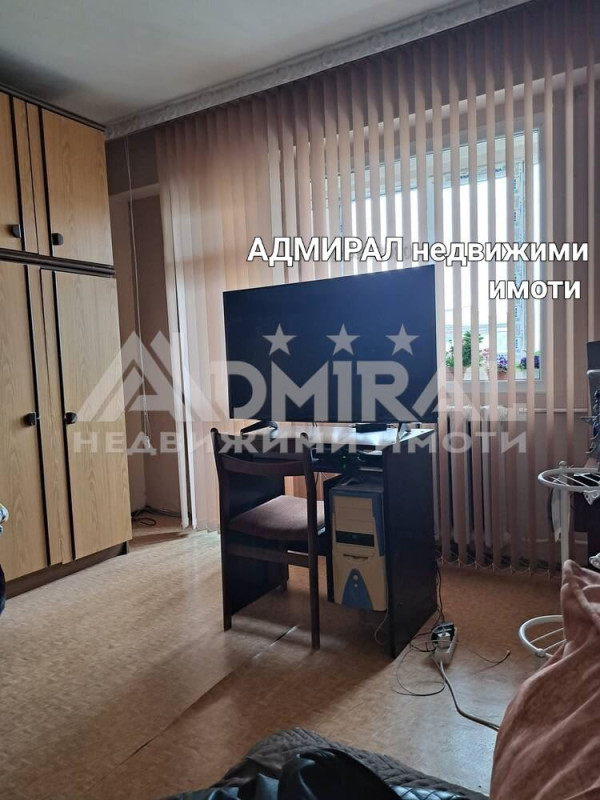 ADMIRAL продава 4-стаен апартамент в саниран блок  в  ж.к. Изгрев, гр.Бургас
