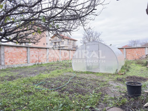 Къща 210 кв.м, 2 етажа + обитаем сутерен, 571 кв.м - УПИ Ахелой