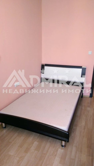 Продава Двустаен апартамент в 