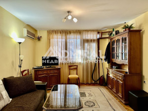 Продава се двустаен апартамент с гараж в кв. Възраждане, Бургас – 125 000 €