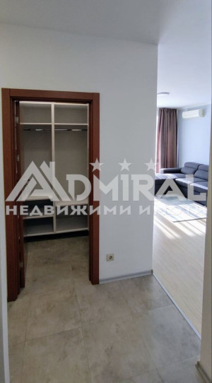 Под наем двустаен в ж.к.