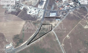 Парцел с лице към главен път за жилищно / промишлено строителство гр. Несебър