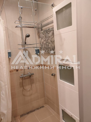 Продава тристаен апартамент в Сарафово