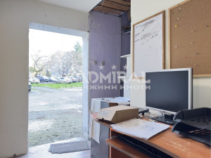 Ъглов търговски обект под наем в к-с Възраждане – топ локация с голям поток