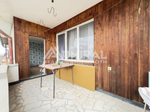 Къща 210 кв.м, 2 етажа + обитаем сутерен, 571 кв.м - УПИ Ахелой