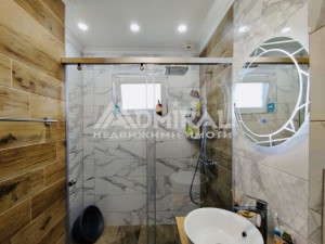 #Луксозен #Многостаен апартамент #След основен ремонт #к-с Възраждане