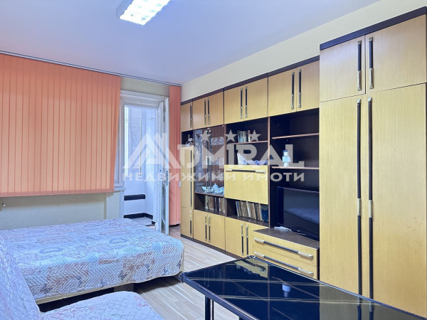 Двустаен апартамент в сърцето на Бургас