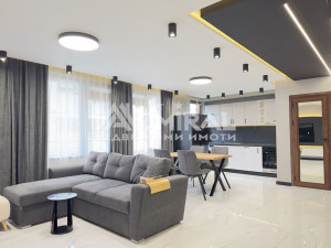 Луксозен тристаен апартамент с ново обзавеждане и отлична локация в Несебър – на минути от плажа