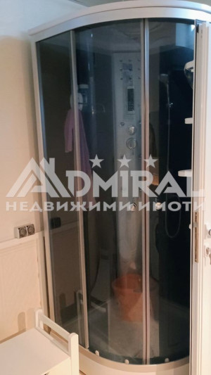 Продава двустаен на първа линия море в гр.Свети Влас