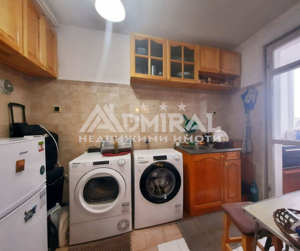 Двустаен апартамент 60кв.м в САНИРАНА СГРАДА в комплекс Лазур.
