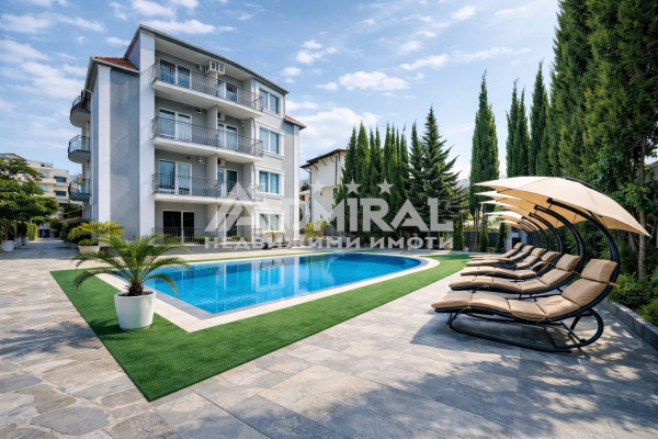 Тристаен апартамент на партер в гр. Свети Влас