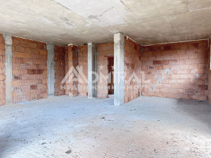 Нова двуетажна къща с Акт 14 в самостоятелно УПИ – Банево