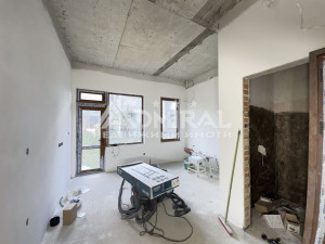 Два двустайни апартамента с двор в кв. Черно море, Несебър – инвестиционен пакет с отлична локация