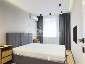 Луксозен тристаен апартамент с ново обзавеждане и отлична локация в Несебър – на минути от плажа