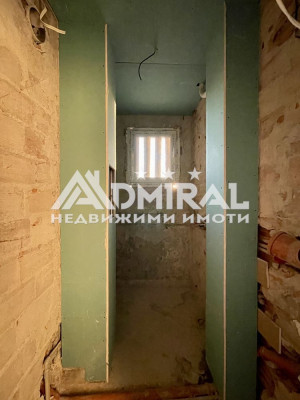 ADMIRAL продава преустроен 3-стаен апартамент в к-с 