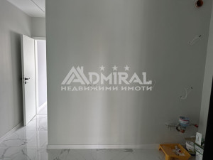 Двустаен апартамент след основен ремонт с южно изложение в кв. Обеля 2