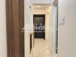 Тристаен  апартамент под наем с гараж и паркомясто на ул. 