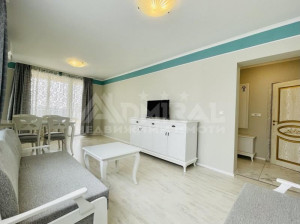 Луксозен  2-стаен с гедка МОРЕ гр. Поморие -  77m²
