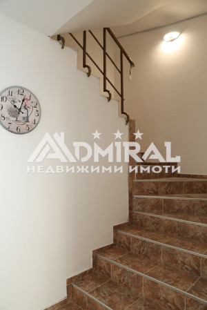 Само от ADMIRAL ТРИетажна къща с двор с. Равда