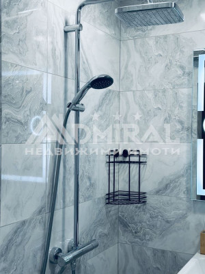 Луксозен тристаен апартамент с ново обзавеждане и отлична локация в Несебър – на минути от плажа