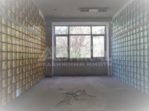 Дава под наем Склад гр. Бургас - Братя Миладинови 174m²