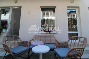 Тристаен апартамент на партер в гр. Свети Влас