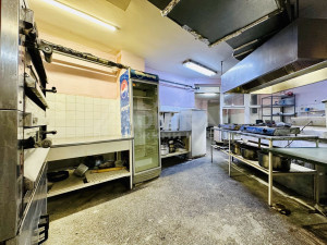 Обзаведен и оборудван ресторант Под Наем