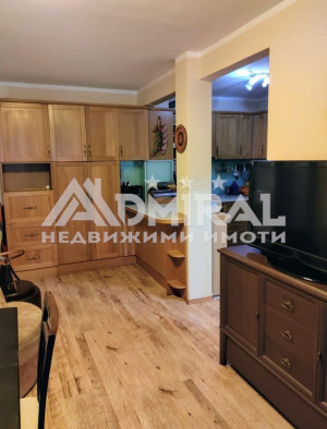 Продава тристаен апартамент в Сарафово