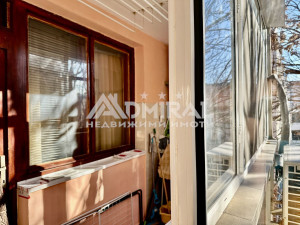 Продава се двустаен апартамент с гараж в кв. Възраждане, Бургас – 125 000 €