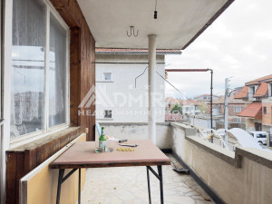 Къща 210 кв.м, 2 етажа + обитаем сутерен, 571 кв.м - УПИ Ахелой