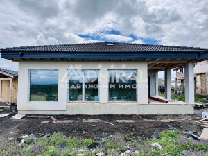 Едноетажна сглобяема къща пред Акт 16 с парцел 405 кв.м — ексклузивно предложение от ADMIRAL Имоти